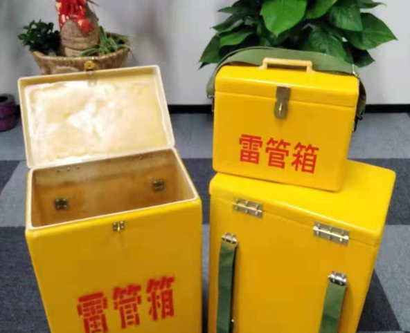 东乡玻璃钢雷管箱有哪些特点